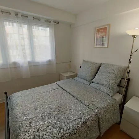 5 Mn, 450m Walk Metro La Defense, 3 Bedrooms, Parking Apartment